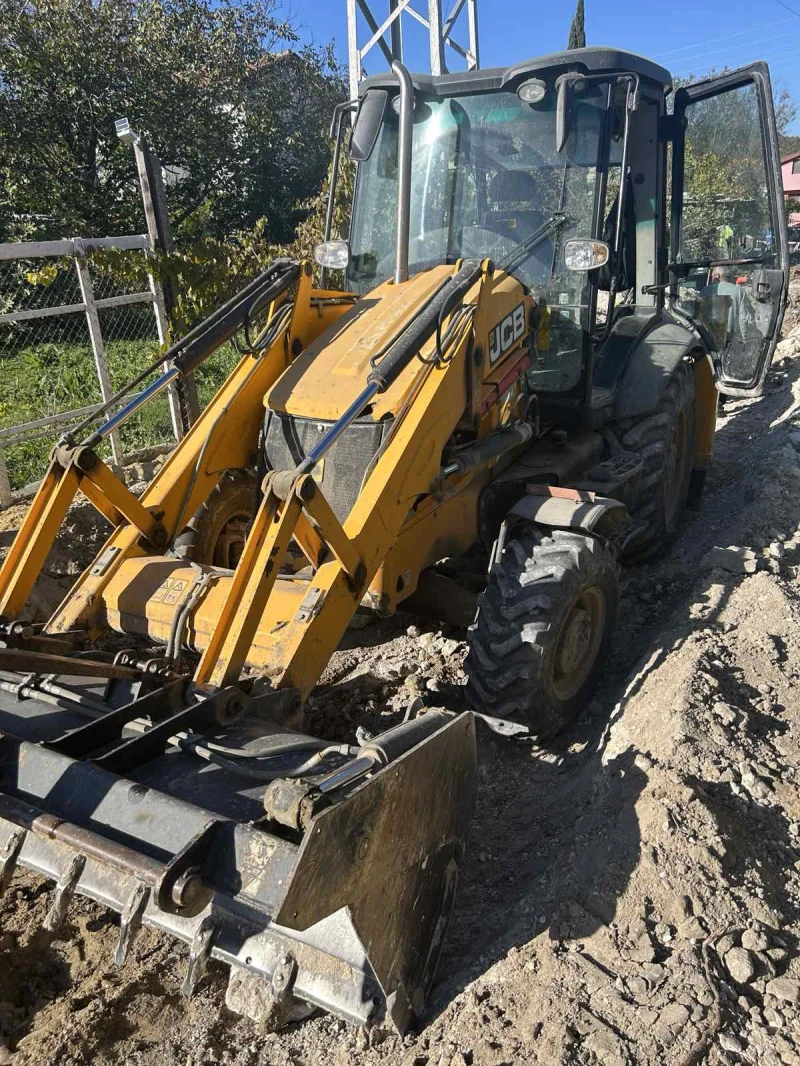 Багер JCB 3CX, снимка 1 - Индустриална техника - 47783315