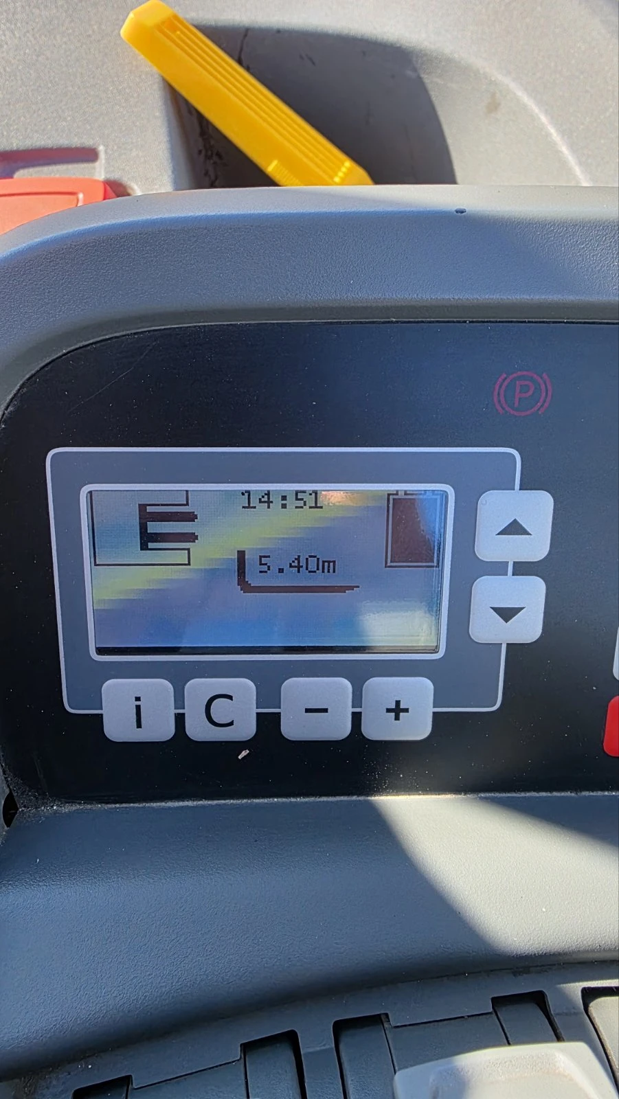 Електрокар BT RRE 120 B, снимка 14 - Индустриална техника - 53708801