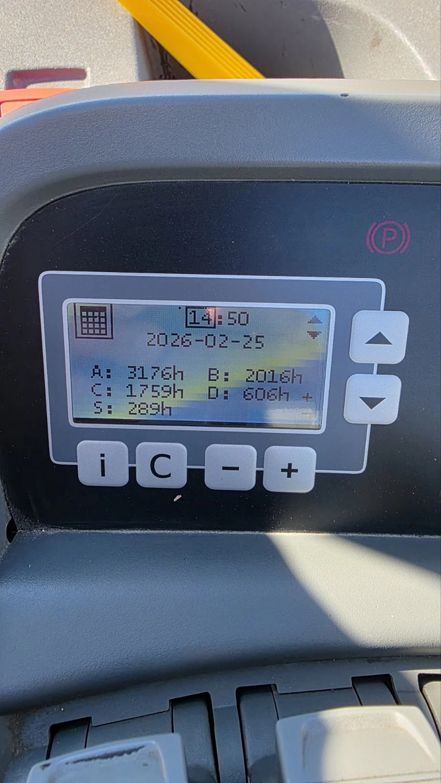 Електрокар BT RRE 120 B, снимка 6 - Индустриална техника - 53708801