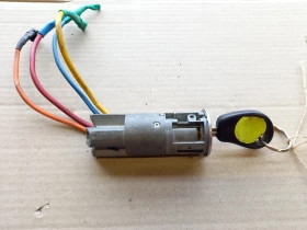 Контактен ключ Ситроен Берлинго (5)