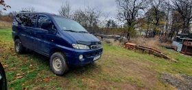 Hyundai Starex 2.4i 4x4, снимка 2