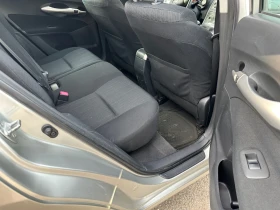 Toyota Auris 2.0 D4D, 6 скорости!, снимка 13