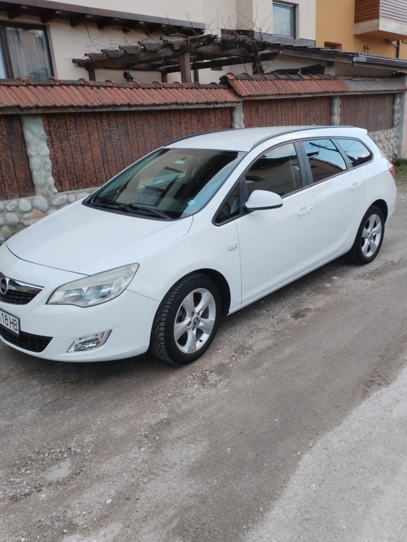 Opel Astra 1.7 cdti, снимка 3 - Автомобили и джипове - 44995217