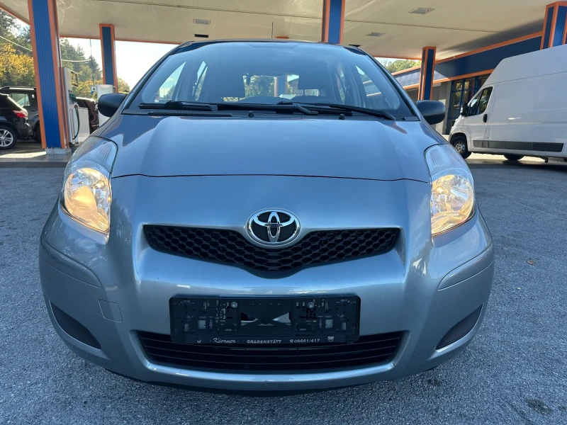 Toyota Yaris 1.3* 100000KM* , снимка 2 - Автомобили и джипове - 47512257