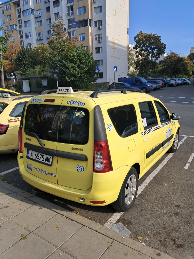 Dacia Logan, снимка 3 - Автомобили и джипове - 48022680