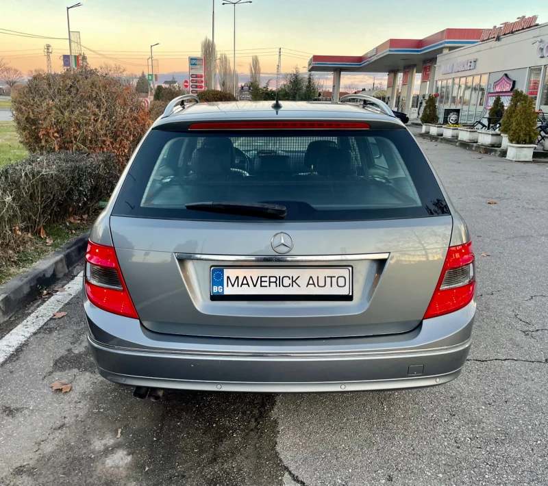 Mercedes-Benz C 220 Мотор 646 Автомат Нави, снимка 6 - Автомобили и джипове - 48452805