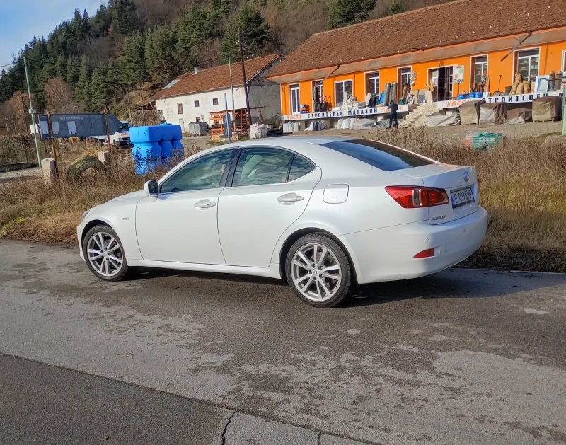 Lexus IS 220d 2.2d, снимка 3 - Автомобили и джипове - 48591523