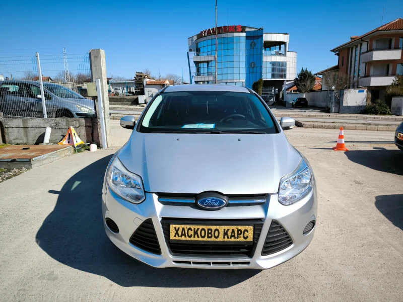 Ford Focus 1.0i, снимка 2 - Автомобили и джипове - 49379355