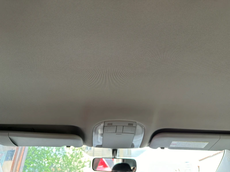 Toyota Auris 2.0 D4D, 6 скорости!, снимка 14 - Автомобили и джипове - 52542136