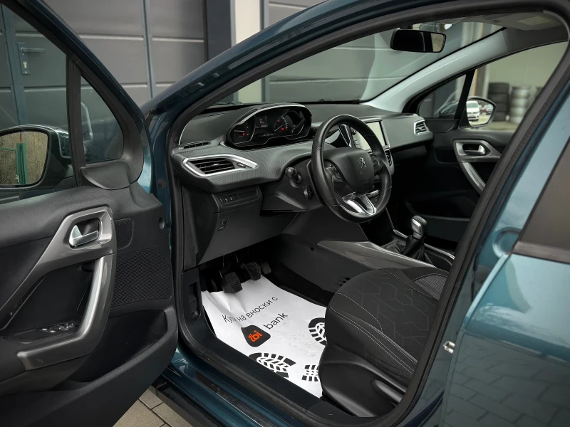 Peugeot 2008 1.6HDI * STYLE* LED* NAVI* Climatronic* Tempomat* , снимка 7 - Автомобили и джипове - 53193852
