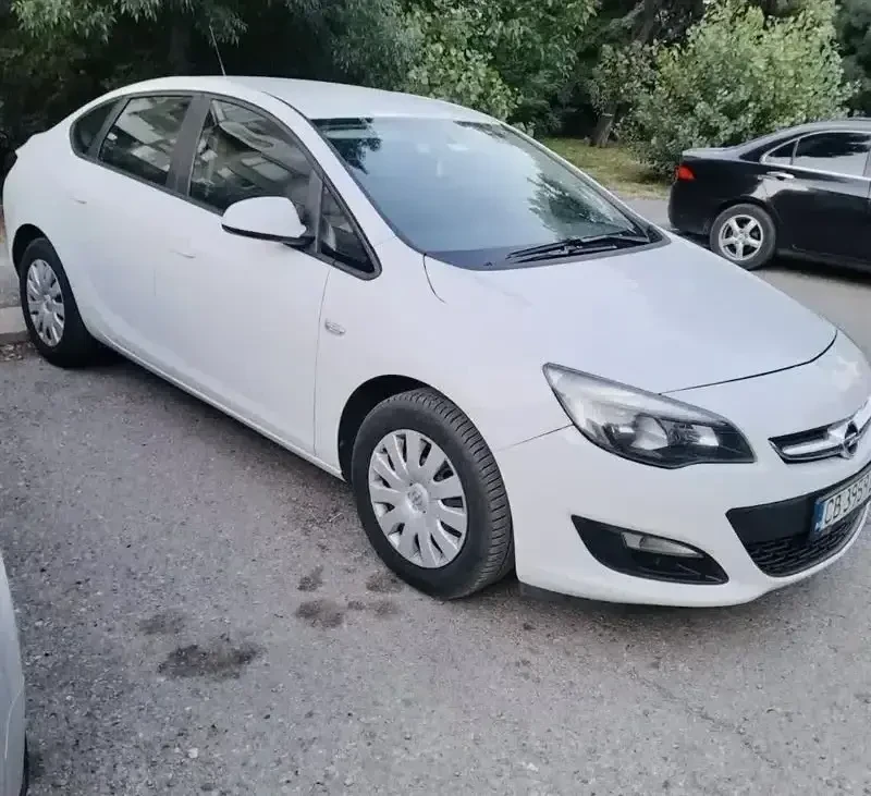 Opel Astra, снимка 3 - Автомобили и джипове - 54440692