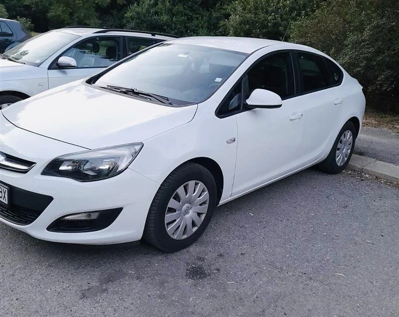 Opel Astra, снимка 15 - Автомобили и джипове - 54440692