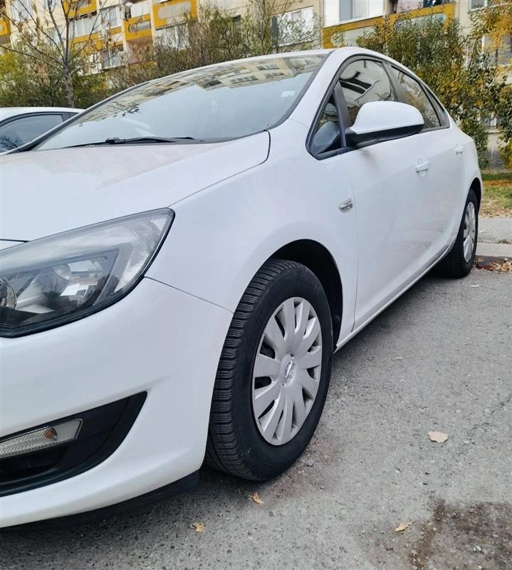 Opel Astra, снимка 5 - Автомобили и джипове - 54440692