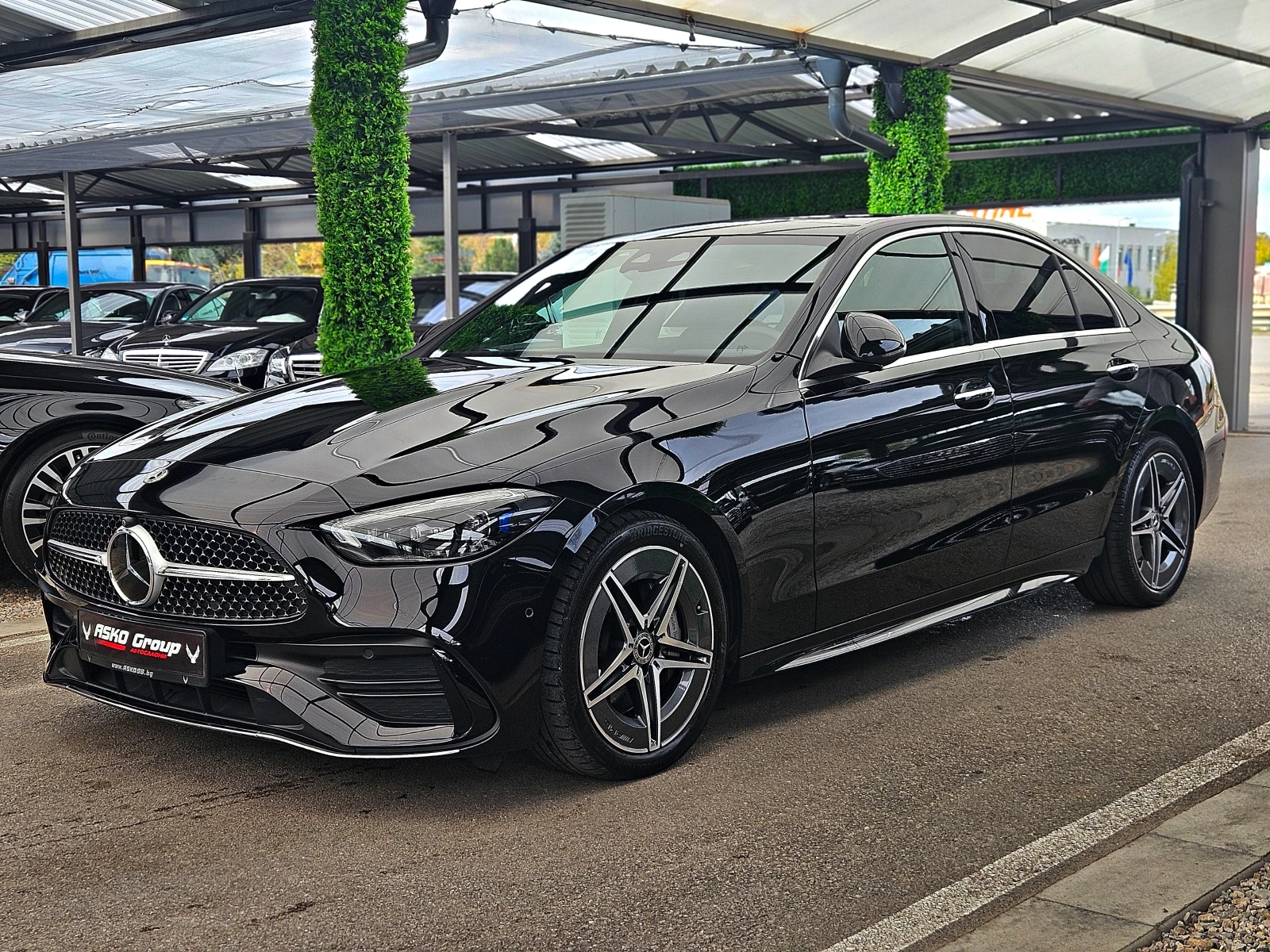Mercedes-Benz C 300 AMG/4M/DISTR/HUD/VIRTUAL/3DCAM/МАСАЖ/ОБДУХ/PANO/LI, снимка 1