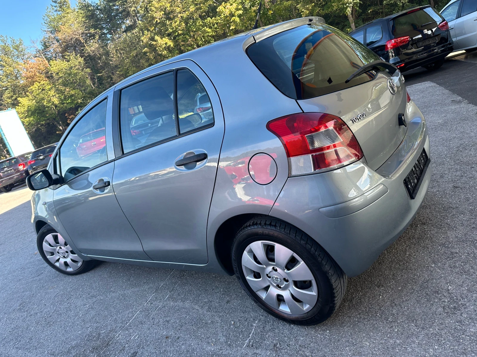 Toyota Yaris 1.3* 100000KM*  - изображение 4