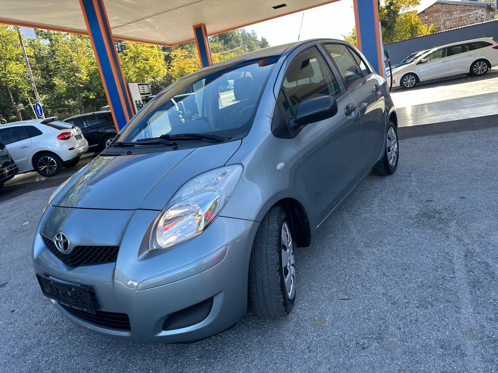 Toyota Yaris 1.3* 100000KM*  - изображение 3