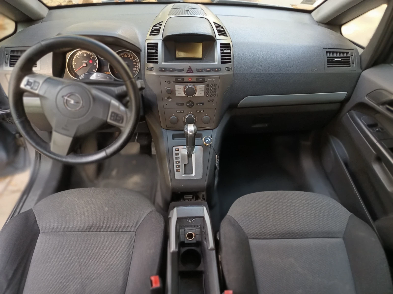 Opel Zafira 1.9 jtd 150к.с. Автоматик - изображение 7