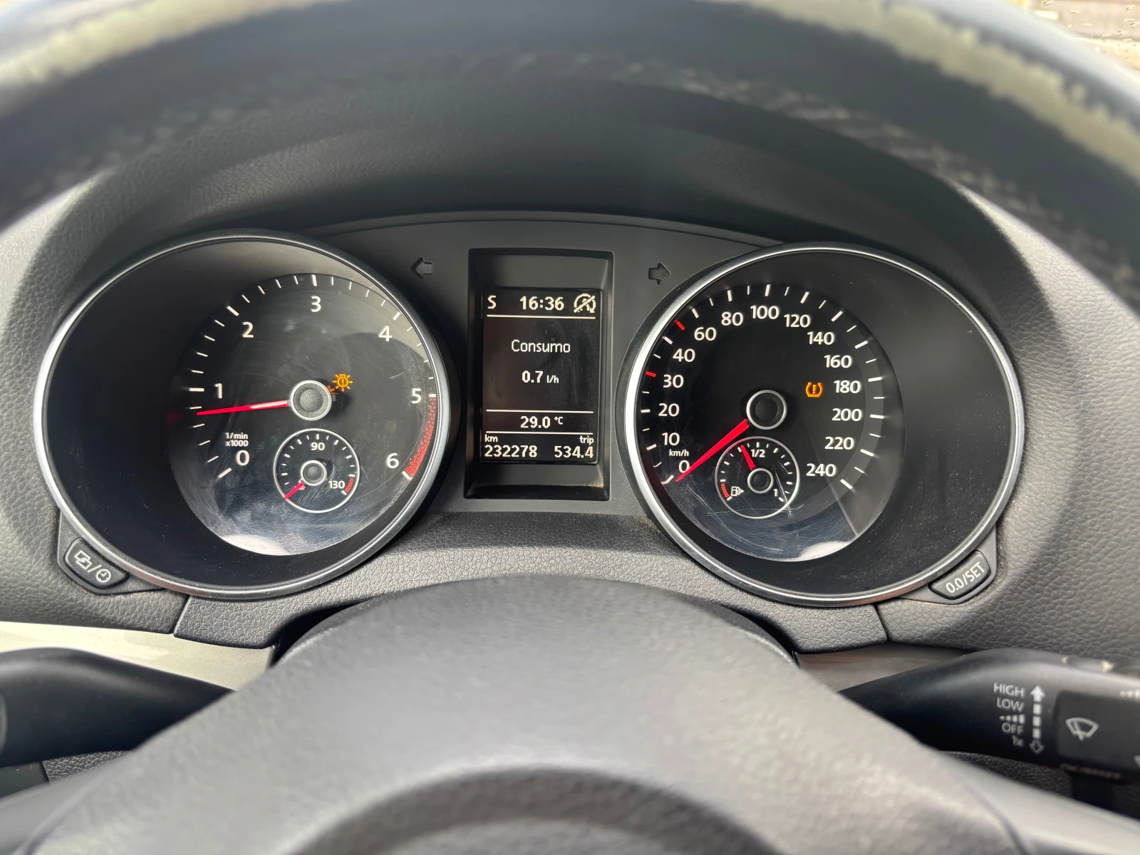 VW Golf 1.6TDI  - изображение 9