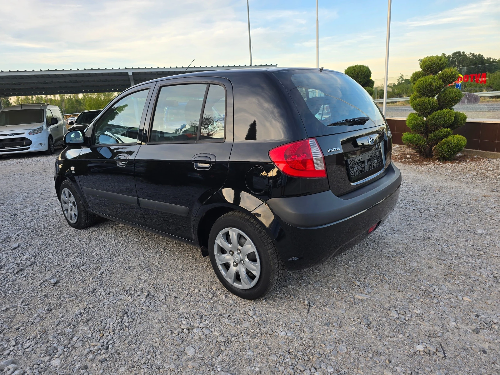 Hyundai Getz 1.1 КЛИМАТИК - изображение 3