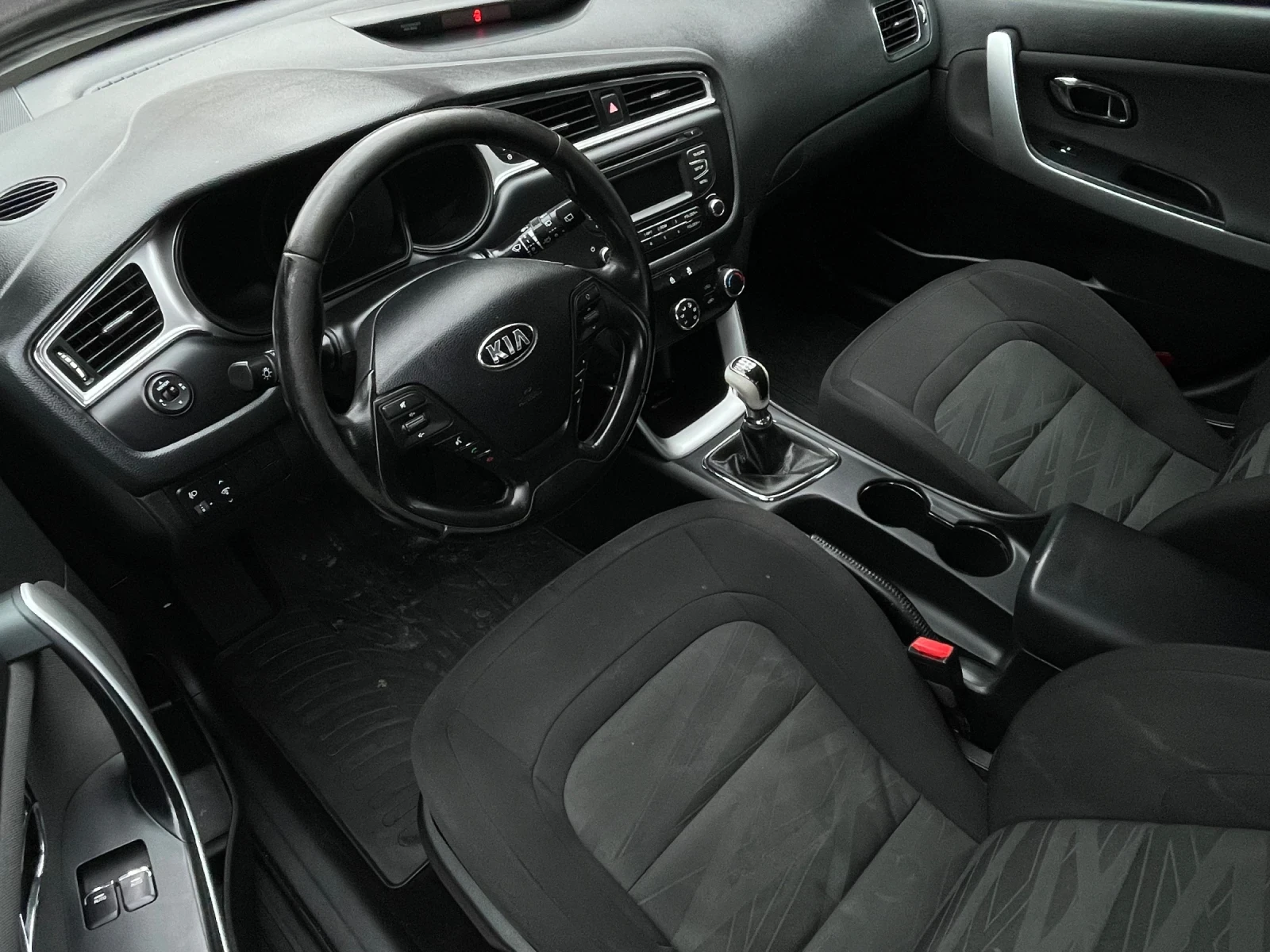 Kia Ceed 1.6 CRDI FACE - изображение 9