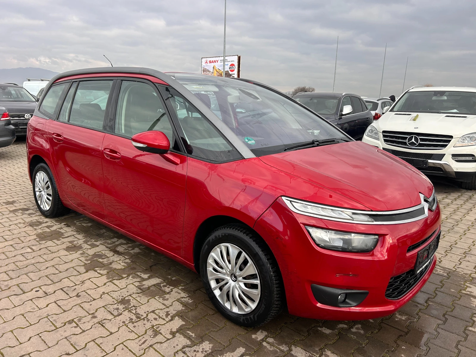 Citroen Grand C4 Picasso 1.6HDI 6+ 1 EURO 5 - изображение 4