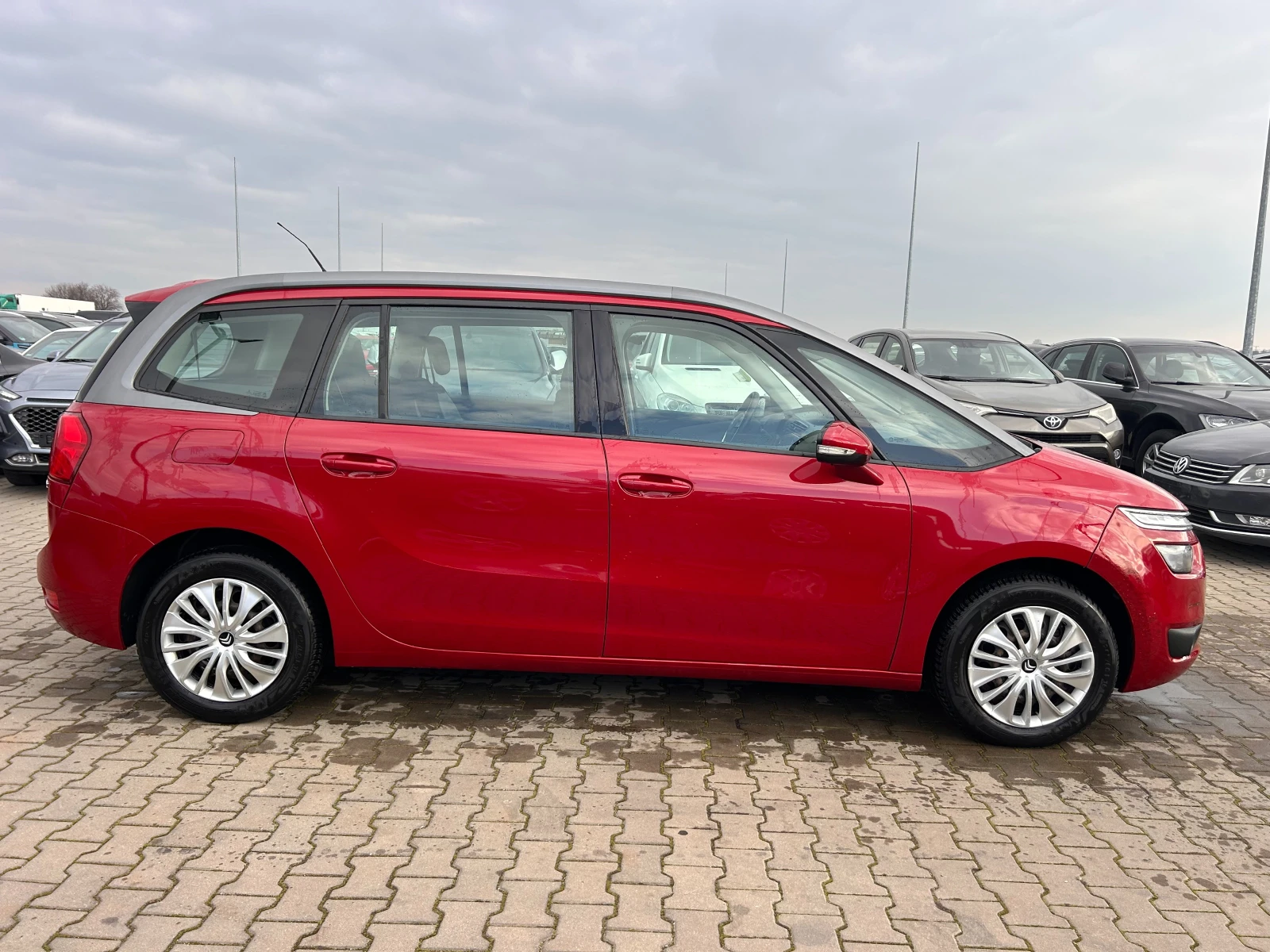 Citroen Grand C4 Picasso 1.6HDI 6+ 1 EURO 5 - изображение 5