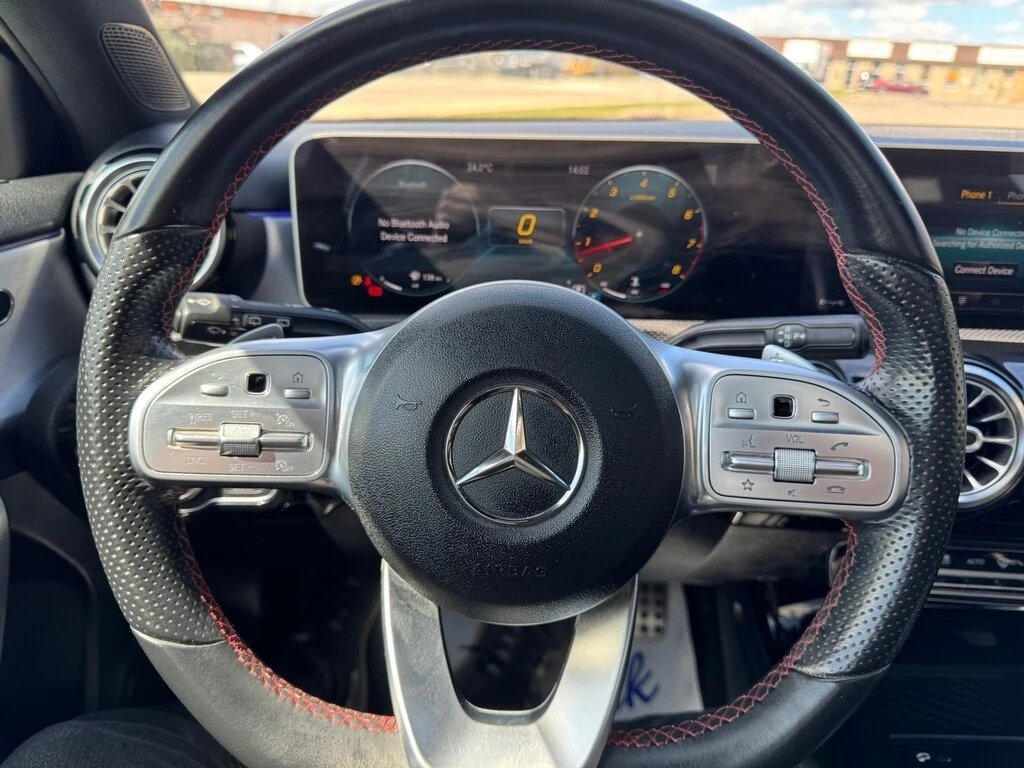 Mercedes-Benz A 250 * 4MATIC AMG PKG CAMERA/PANO ROOF/LEATHER * CARFAX - изображение 9