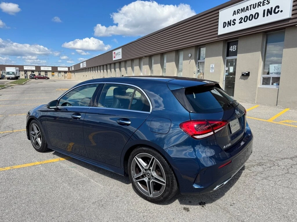 Mercedes-Benz A 250 * 4MATIC AMG PKG CAMERA/PANO ROOF/LEATHER * CARFAX - изображение 6