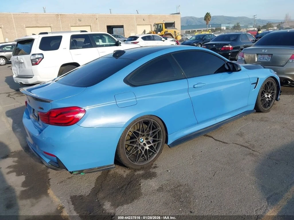 BMW M4 * CARFAX * ПОДГРЕВИ* Harman/Kardon - изображение 9