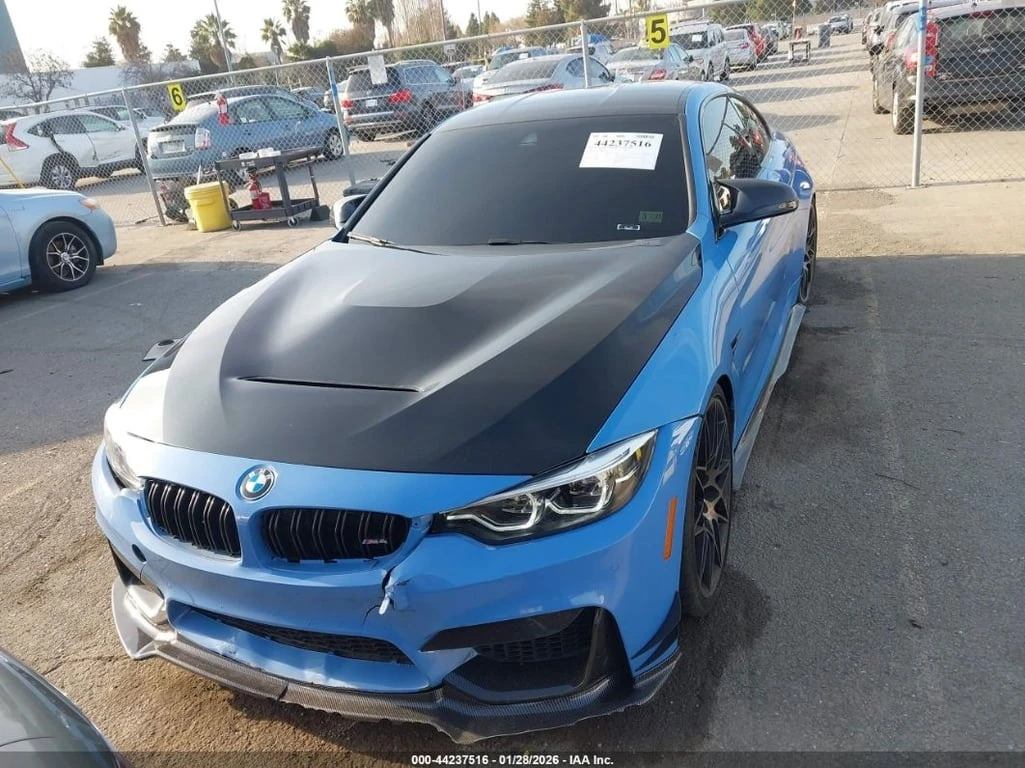 BMW M4 * CARFAX * ПОДГРЕВИ* Harman/Kardon - изображение 4