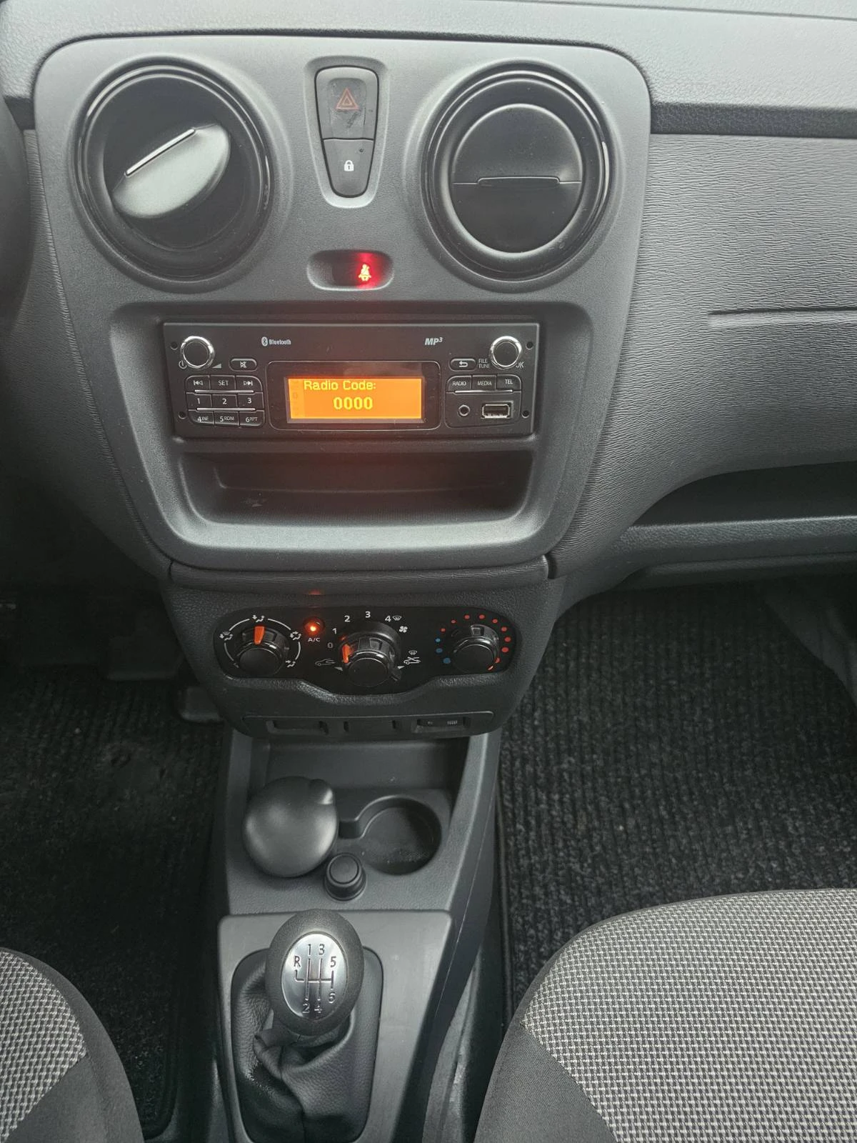 Dacia Dokker dCi 95 к.с. Дизел Stop & Start - изображение 9