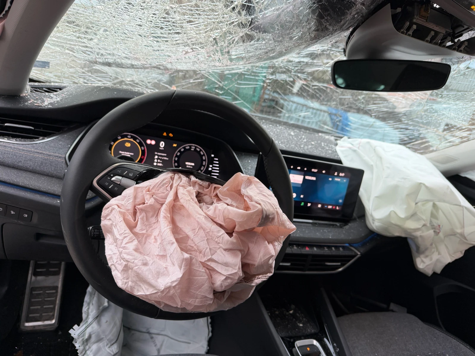 Skoda Octavia 1.5etsi  - изображение 7