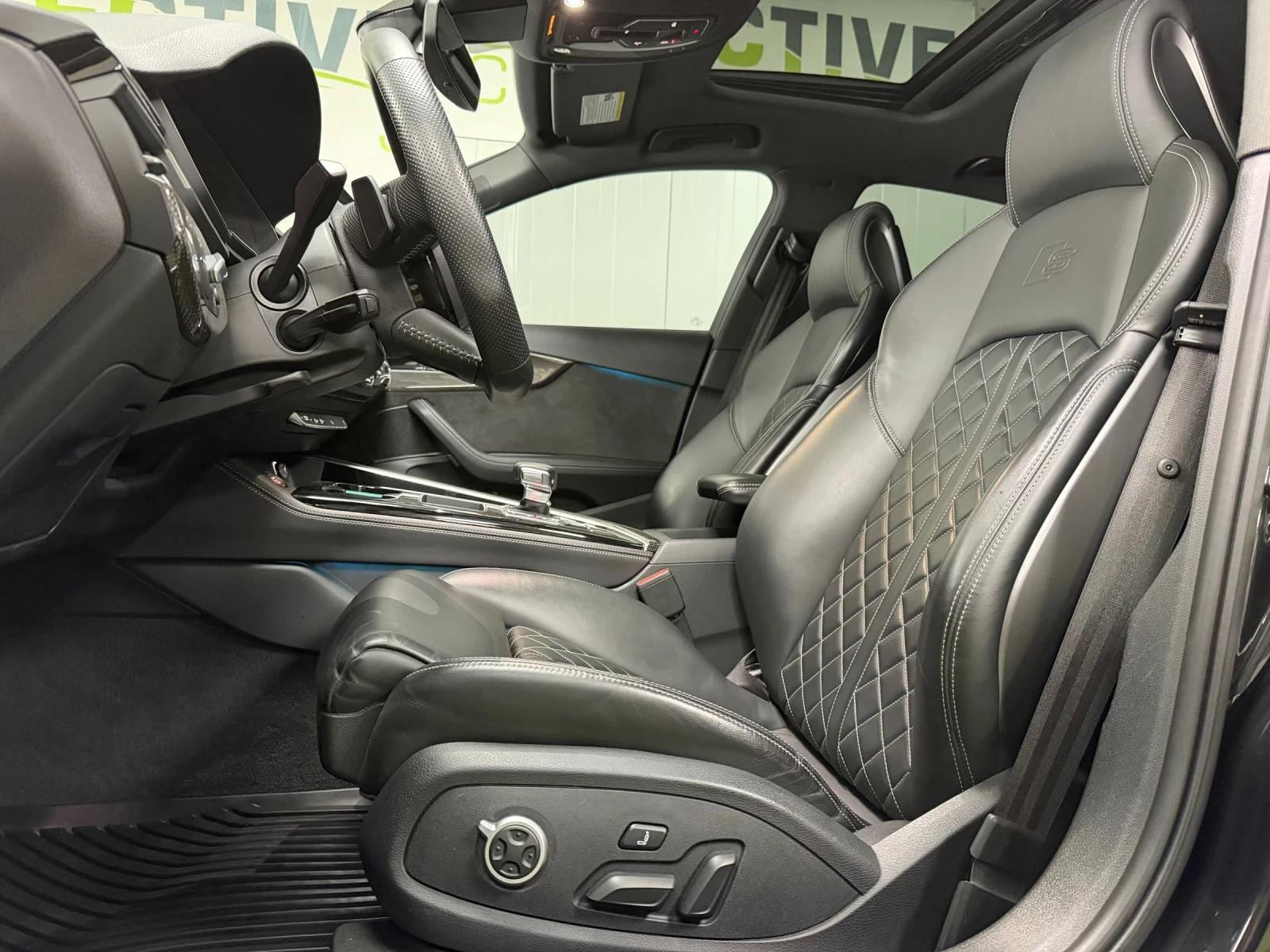 Audi S4 Prestige 3.0 TFSI quattro - изображение 8