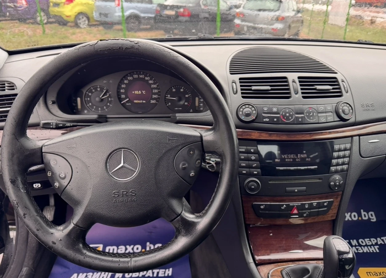 Mercedes-Benz E 220 CDI / Avangarde, снимка 5 - Автомобили и джипове - 54090539