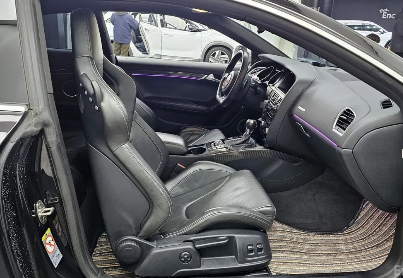 Audi Rs5 FSI* QUATTRO* SUNROOF* PARK ASSIST* CAMERA* NAVI* , снимка 11 - Автомобили и джипове - 54127306