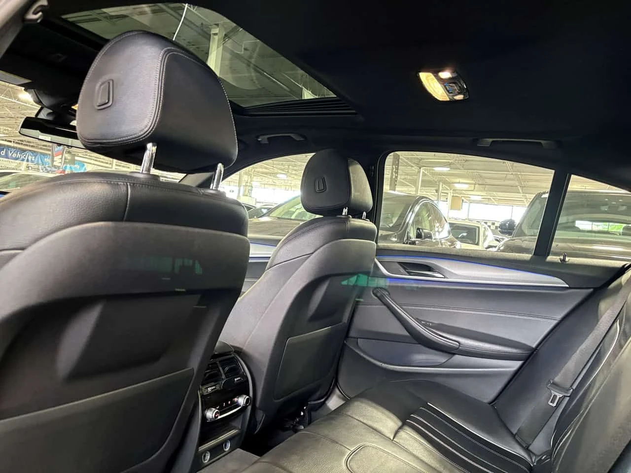 BMW 540 * xDrive * MPKG| NAV| AMBIENT| LEATHER| SUNROOF | Mobile.bg � ����������� 16