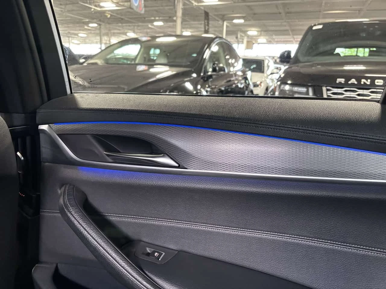 BMW 540 * xDrive * MPKG| NAV| AMBIENT| LEATHER| SUNROOF | Mobile.bg � ����������� 11