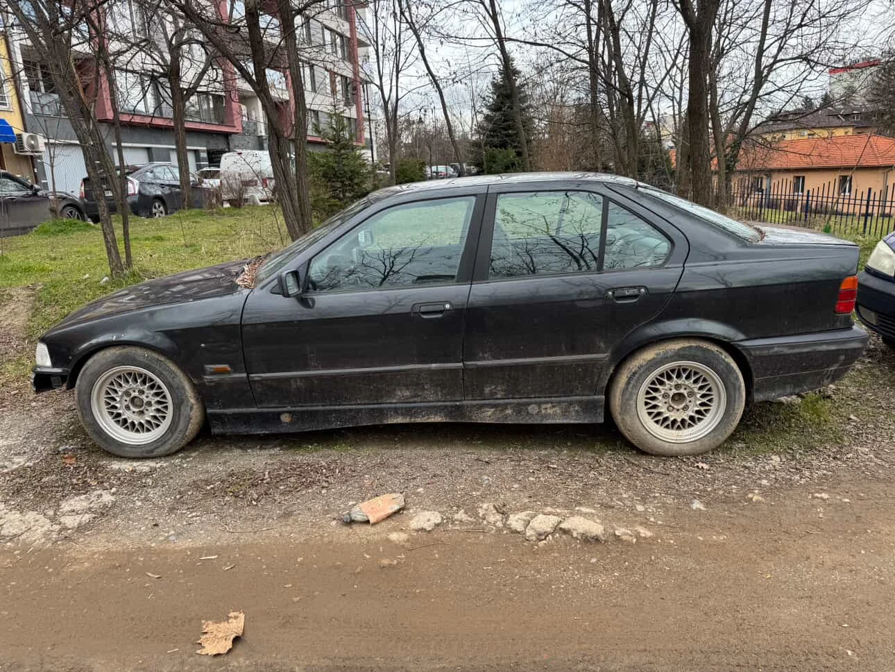 BMW 318 318 is, снимка 4 - Автомобили и джипове - 54410104