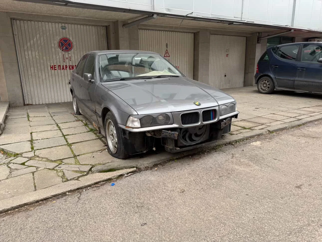 BMW 318 318 is, снимка 12 - Автомобили и джипове - 54410104