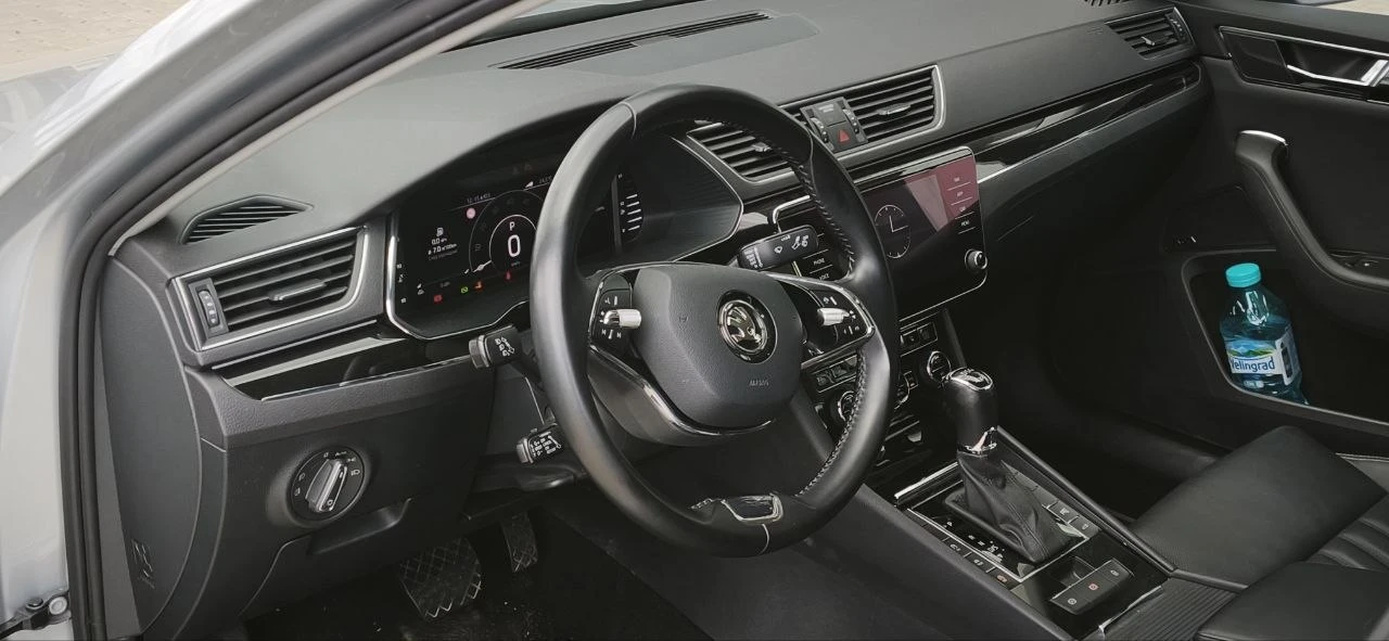 Skoda Superb L&K, снимка 7 - Автомобили и джипове - 54517805