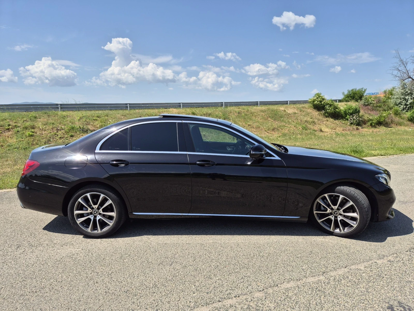 Mercedes-Benz E 220 VIRTUAL/EDITION 1/Burmaster , снимка 3 - Автомобили и джипове - 54705043