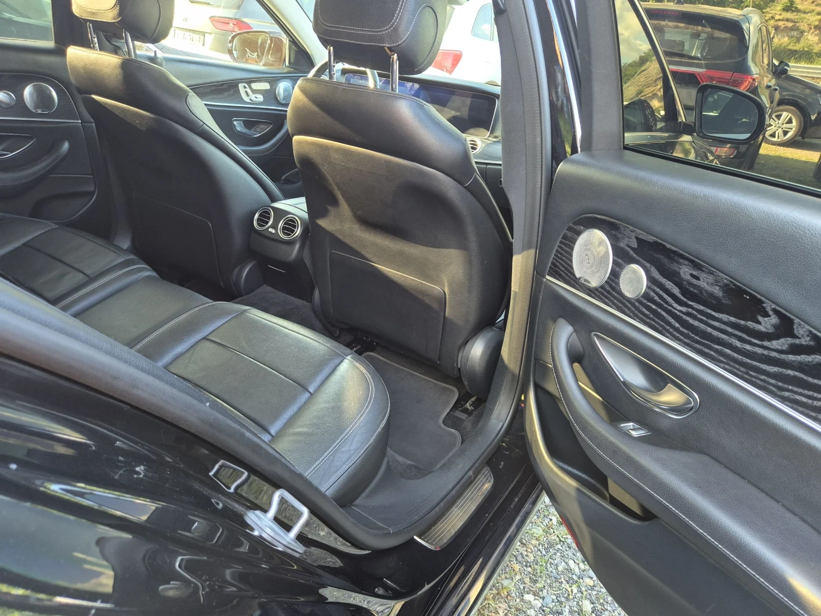 Mercedes-Benz E 220 VIRTUAL/EDITION 1/Burmaster , снимка 8 - Автомобили и джипове - 54705043