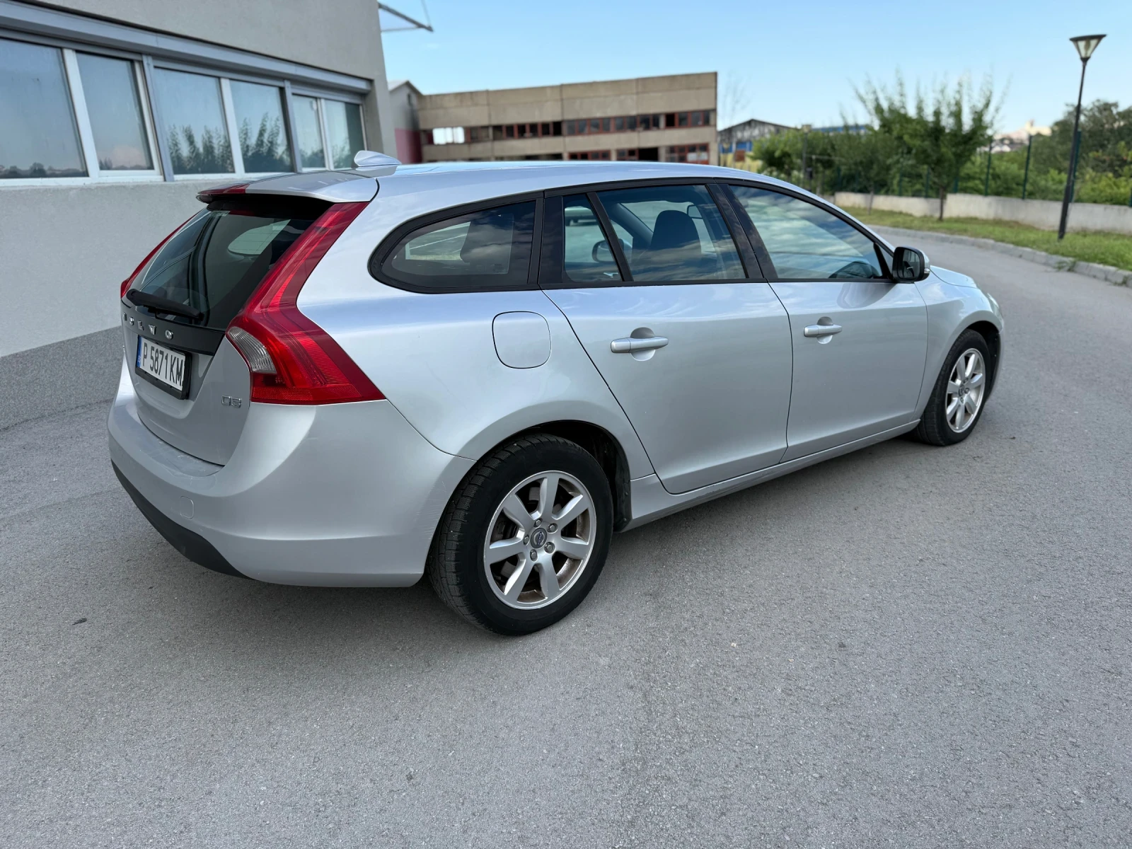 Volvo V60 2.0 D 163 к.с., снимка 4 - Автомобили и джипове - 54918277