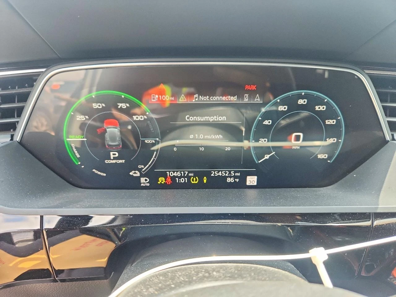 Audi E-Tron Prestige, снимка 9 - Автомобили и джипове - 55004024