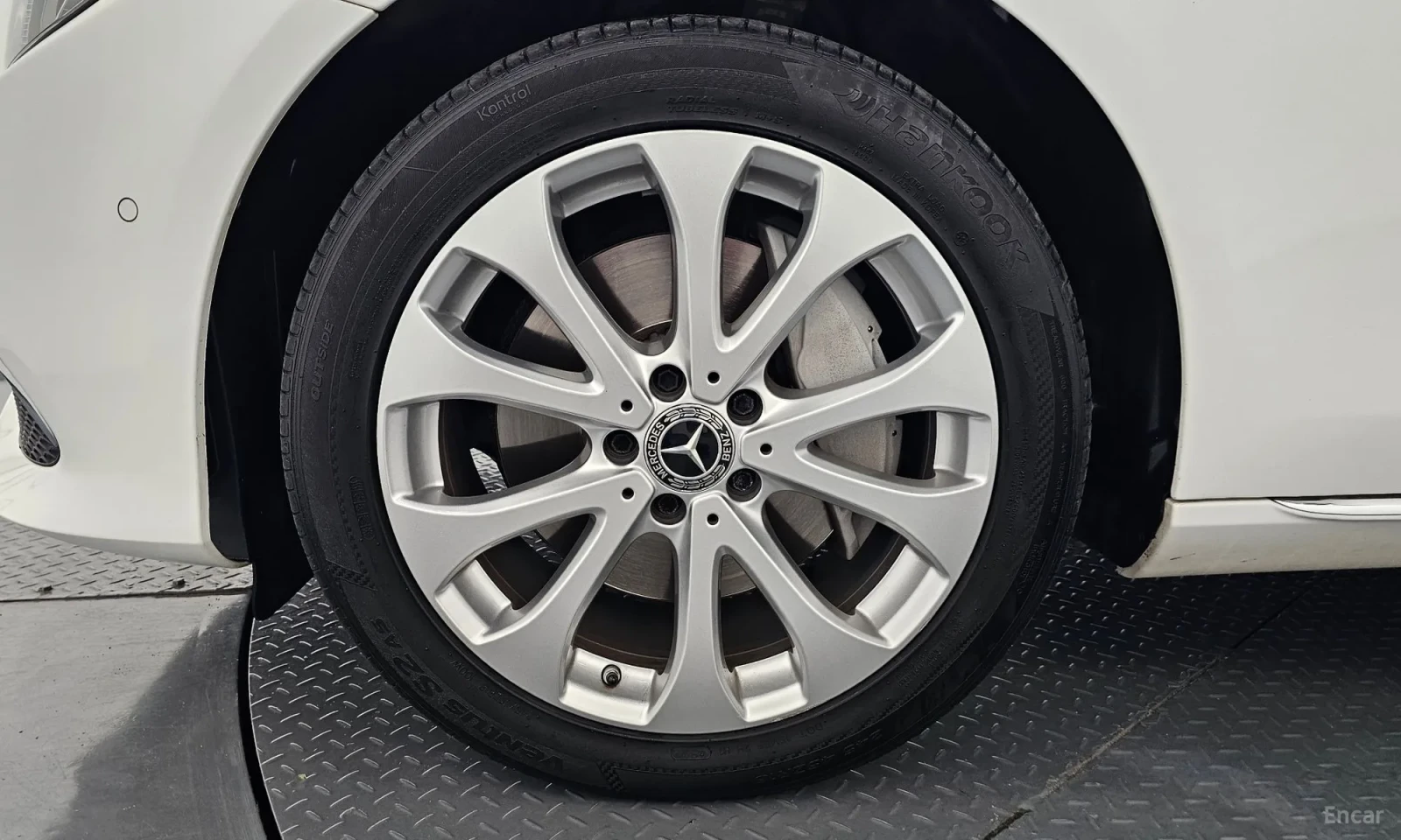 Mercedes-Benz E 300 AMG-LINE* FULL* BURMASTER* OBDUX* 66000KM!!!, снимка 5 - Автомобили и джипове - 55102506