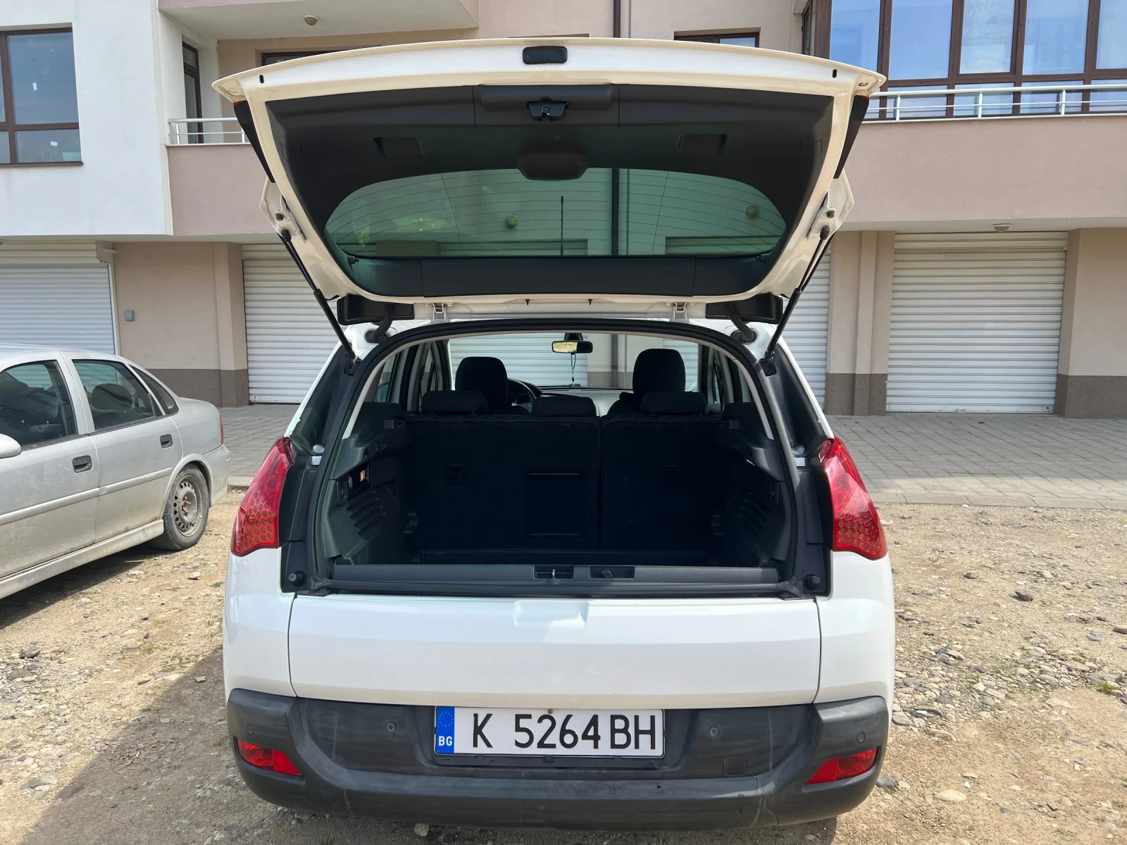 Peugeot 3008, снимка 9 - Автомобили и джипове - 55190636