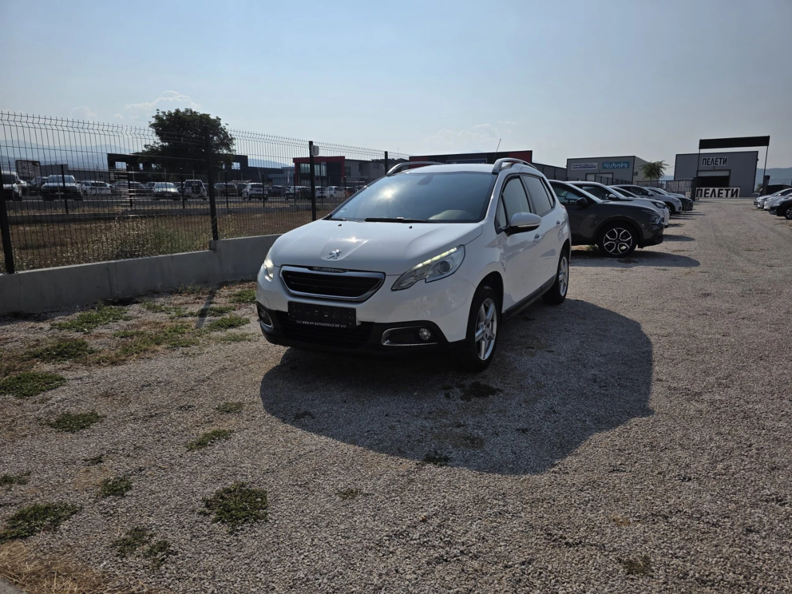 Peugeot 2008 1.2t Джанти| Парктроник| Пълна сервизна история, снимка 2 - Автомобили и джипове - 55767533