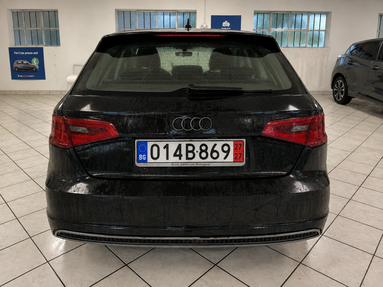 Audi A3 1.4 TGI Ambition, снимка 4 - Автомобили и джипове - 55829733