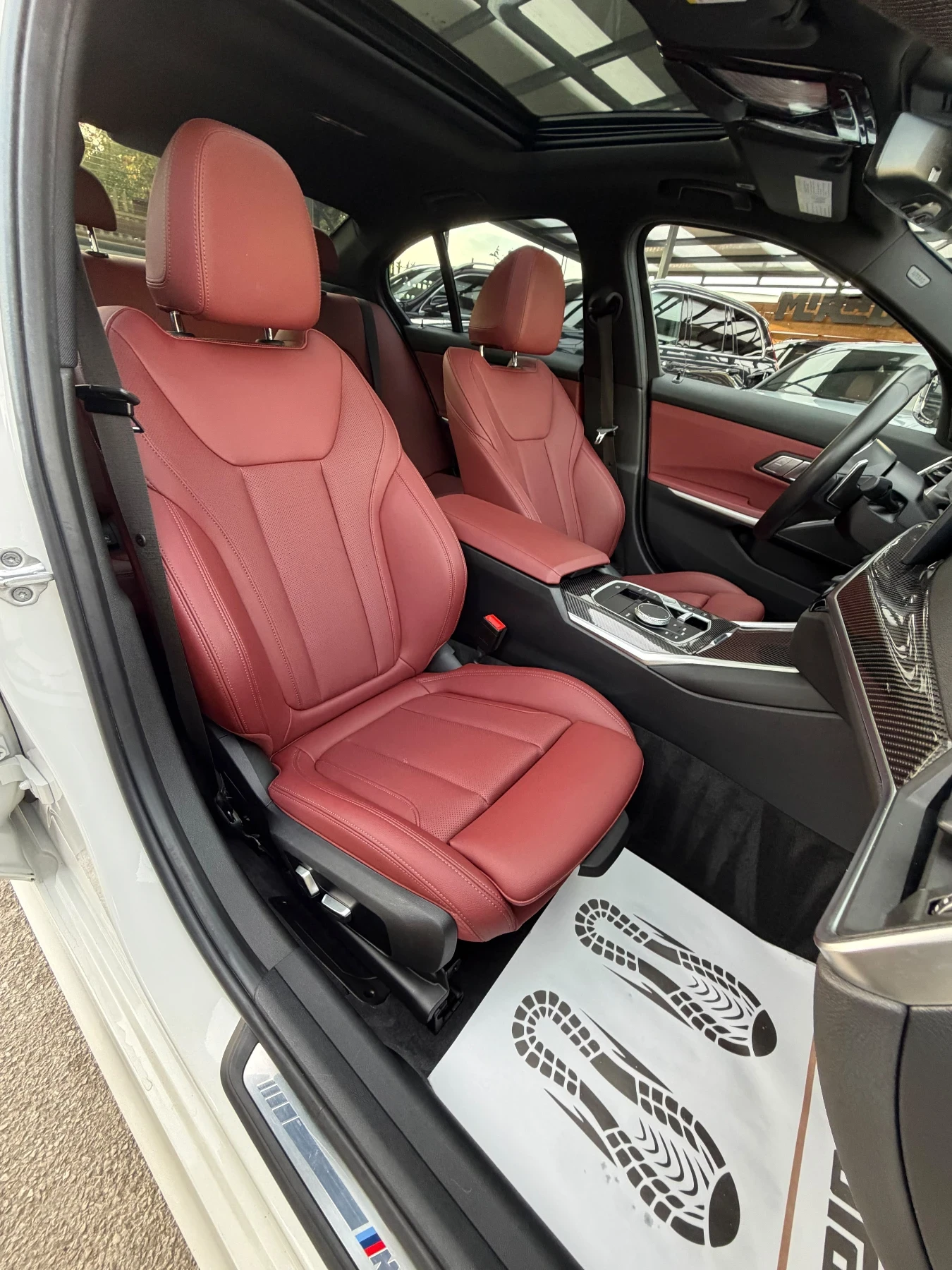 BMW 330 330e xDrive M-Pack, снимка 13 - Автомобили и джипове - 56400033