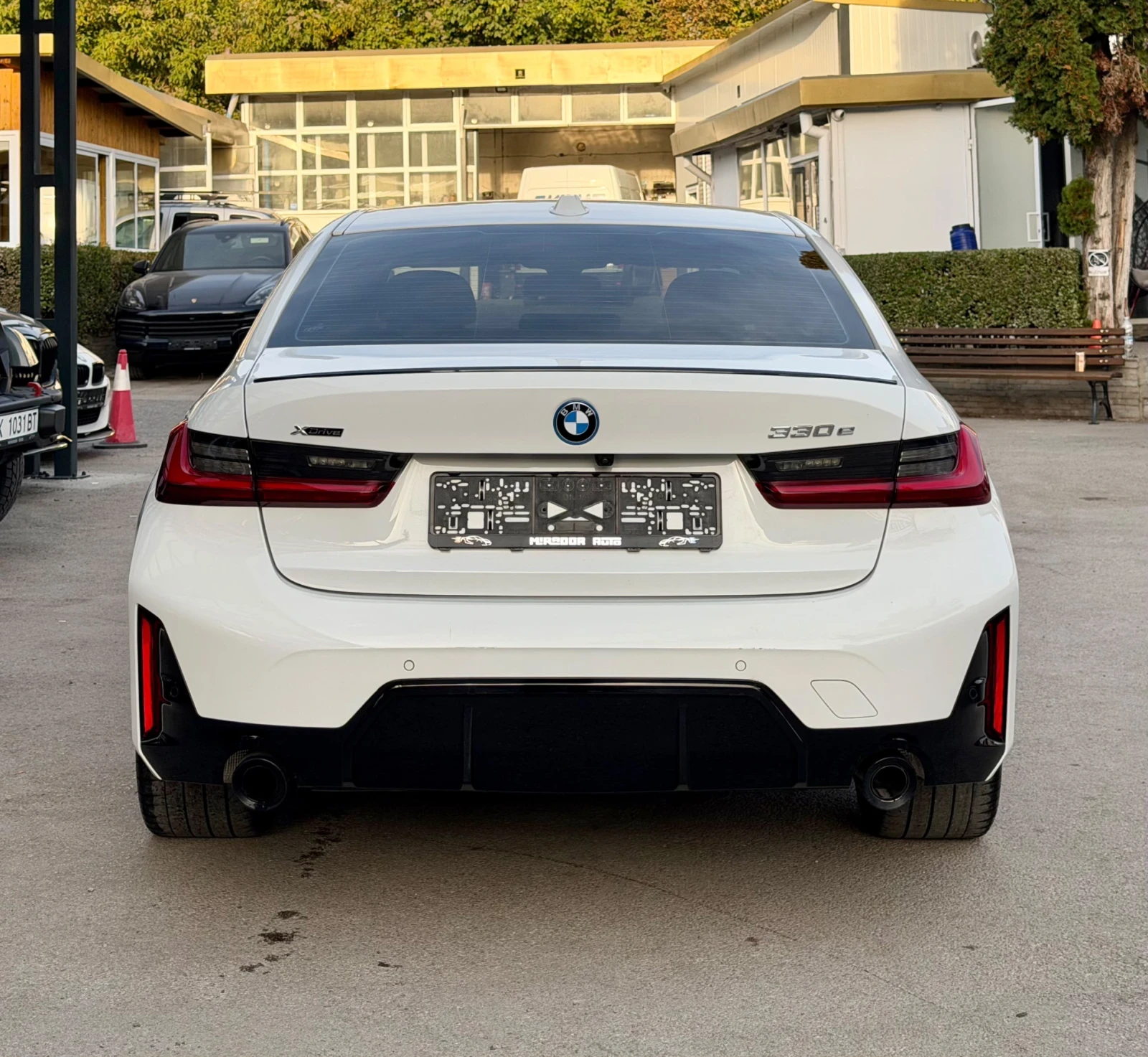 BMW 330 330e xDrive M-Pack, снимка 5 - Автомобили и джипове - 56400033